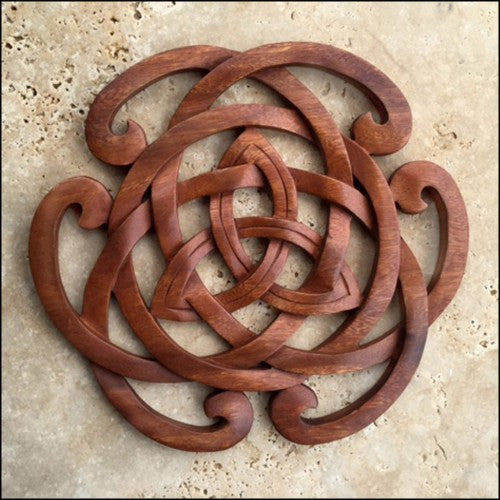 Horseshoe Trinity Knot