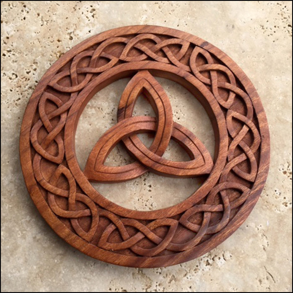 Trinity Knot in Celtic Knot Circle