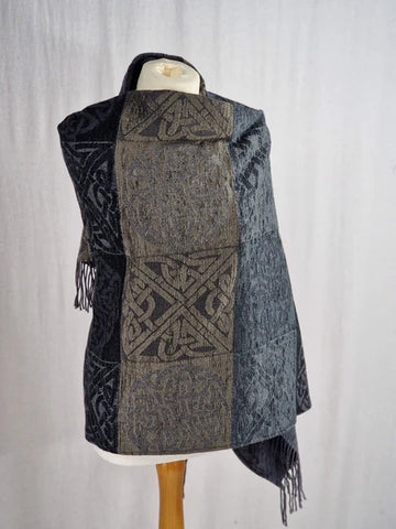 Celtic Knot Wrap - Ash