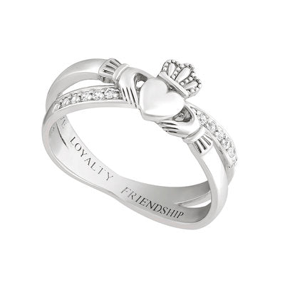 Claddagh Kiss Ring